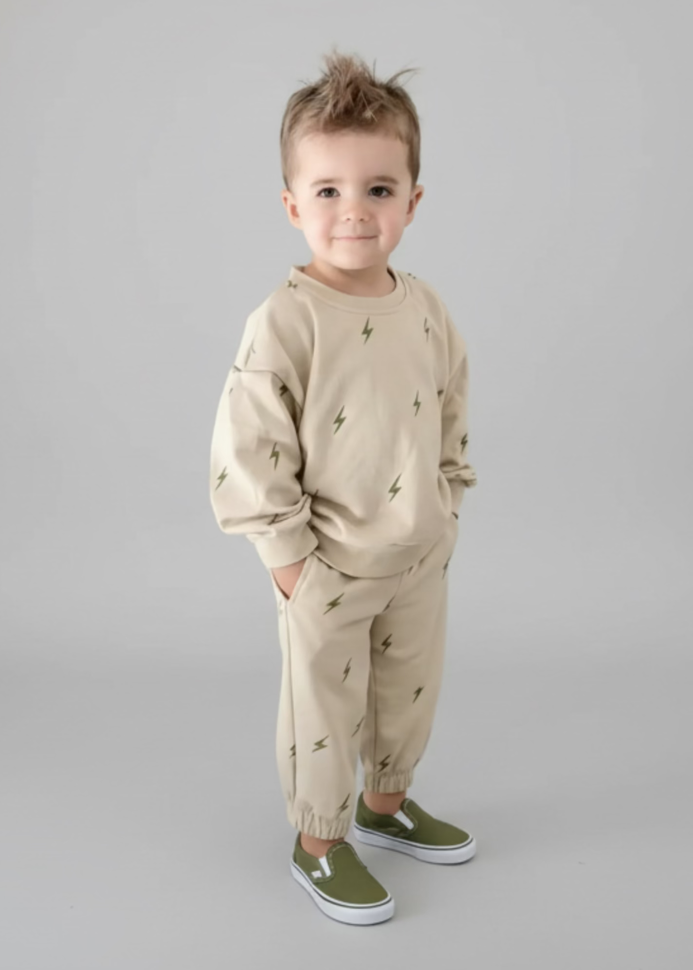Dynamic Jogger Set for Kids - Lightning Bolt Design