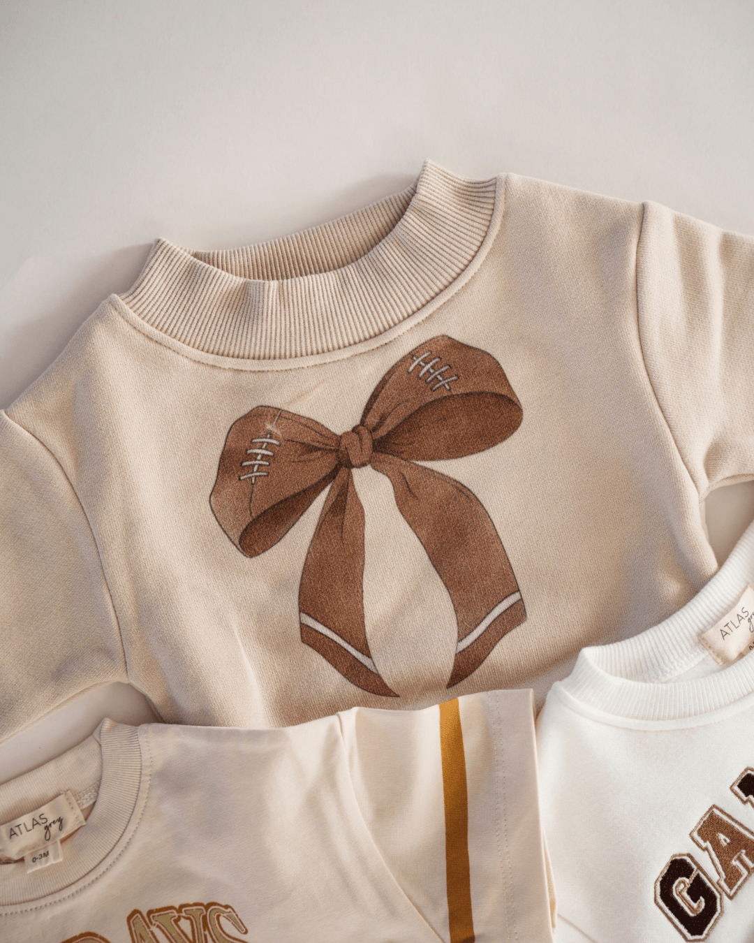 Cozy Graphic Sweatshirt for Girls - Bow Design